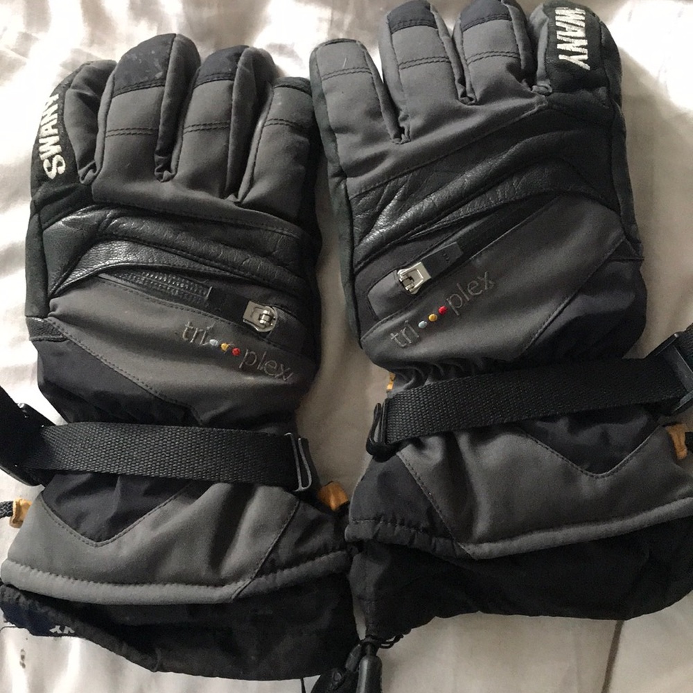 Swany Tri-Plex gloves. Lightly used, Men’s small.